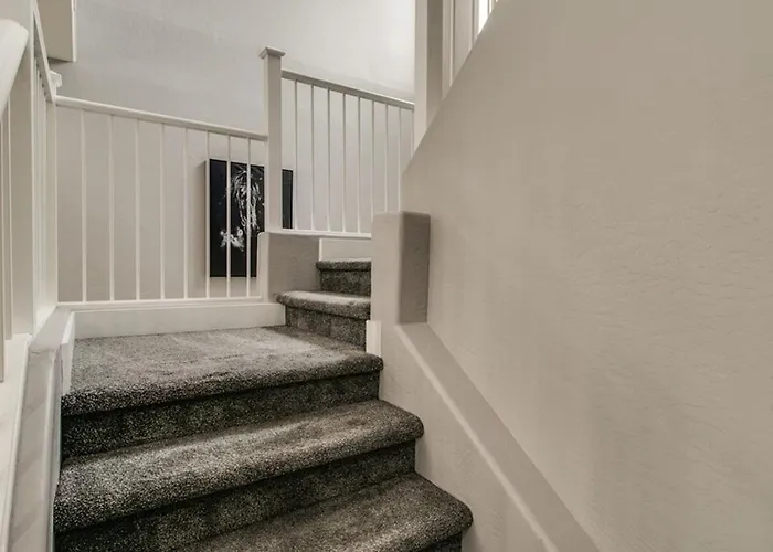 3 Bdrm Townhouse Wgarage In Gated Complex Holiday home Phoenix